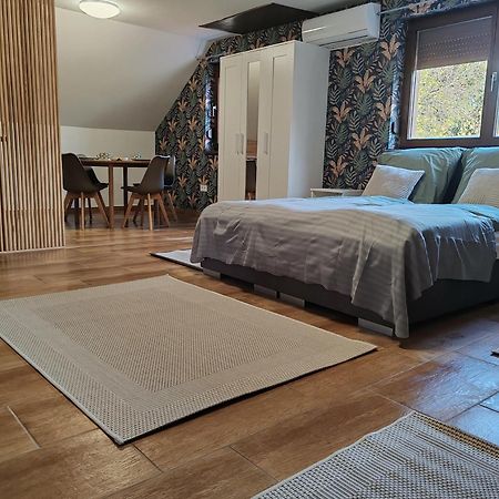 Rp Apartmanhaz Demjén Buitenkant foto