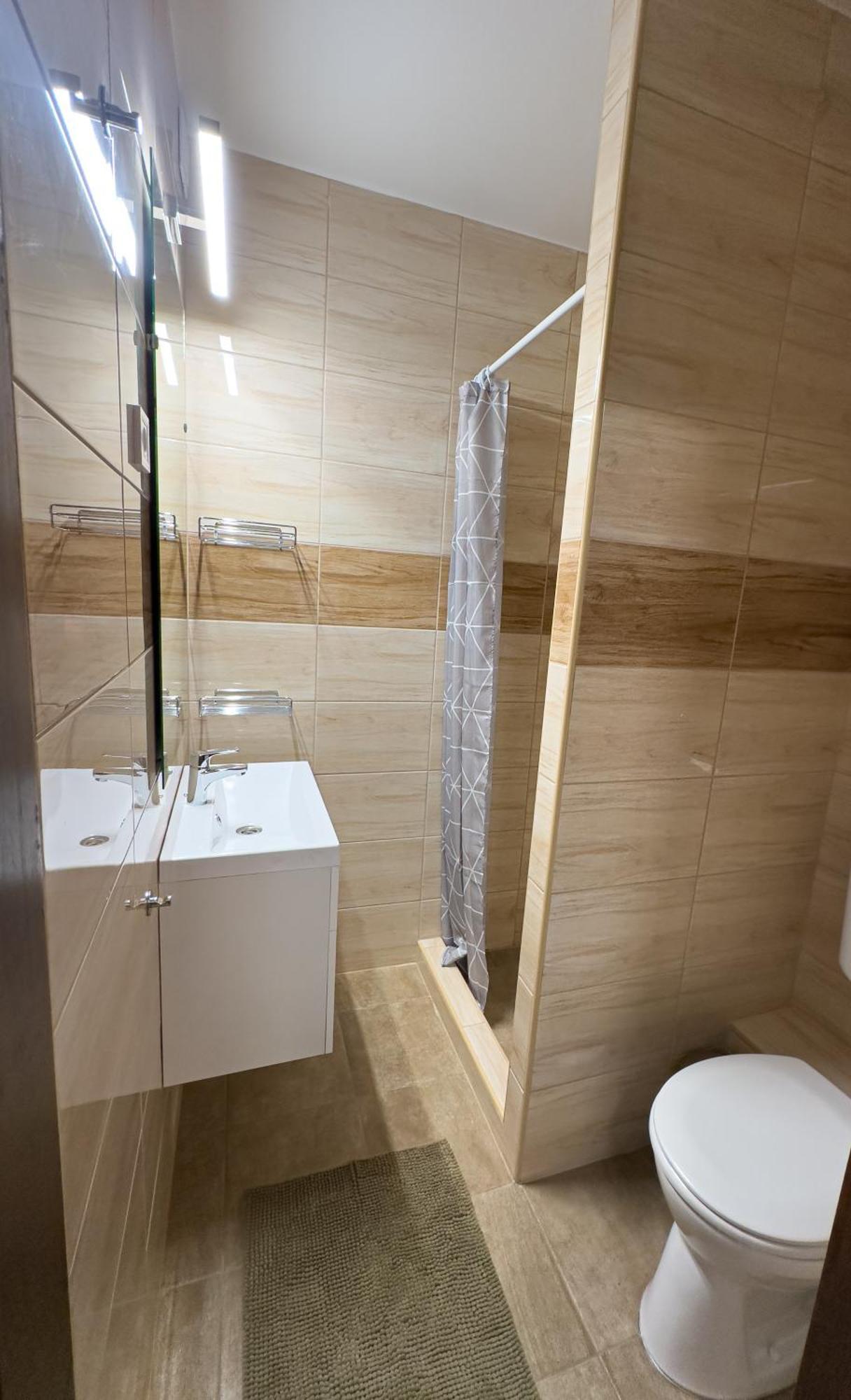 Rp Apartmanhaz Demjén Buitenkant foto