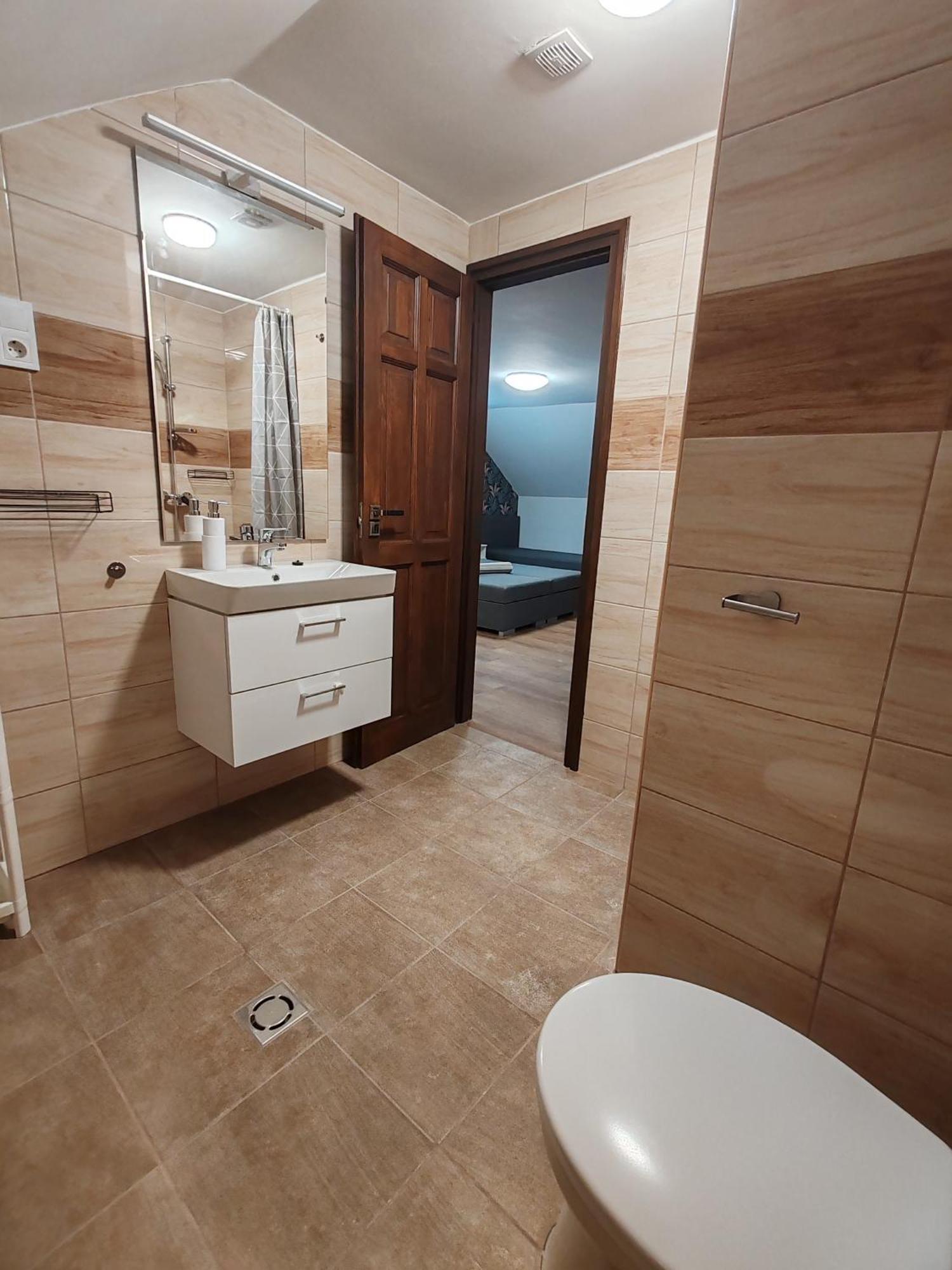 Rp Apartmanhaz Demjén Buitenkant foto