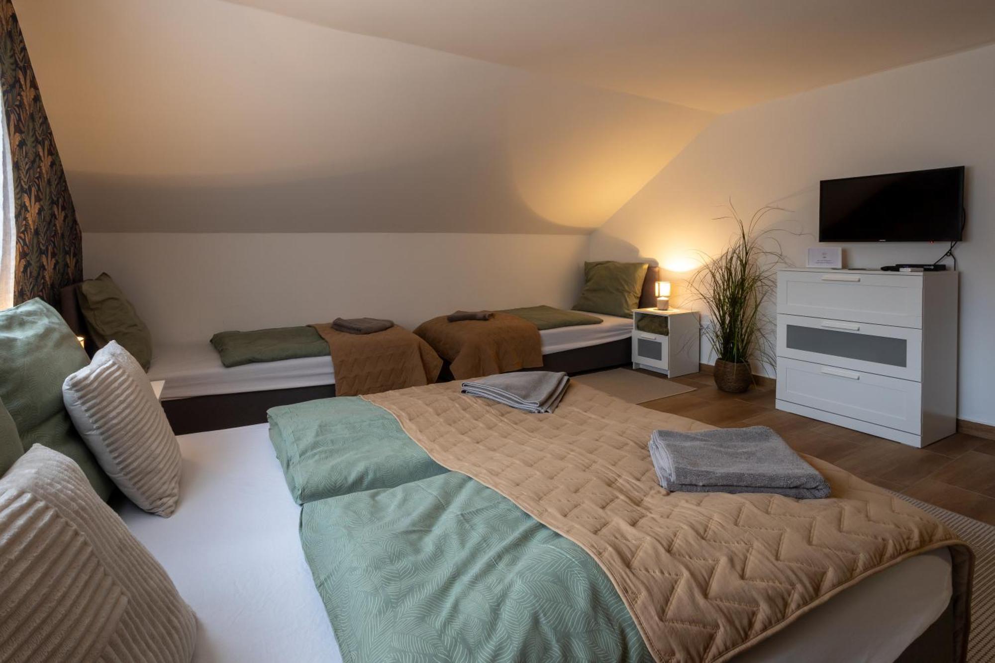 Rp Apartmanhaz Demjén Buitenkant foto