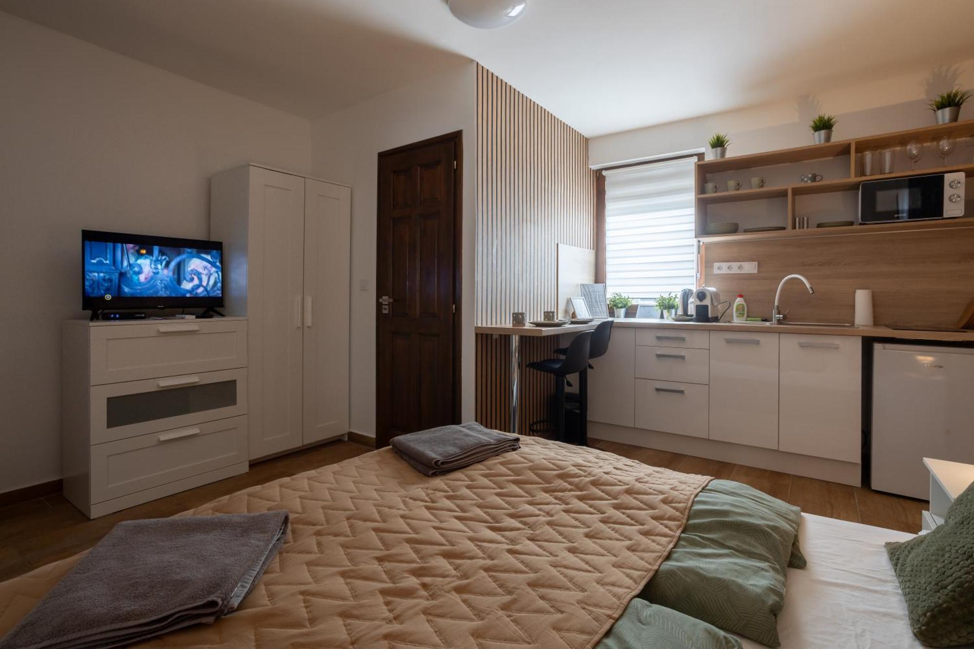 Rp Apartmanhaz Demjén Buitenkant foto