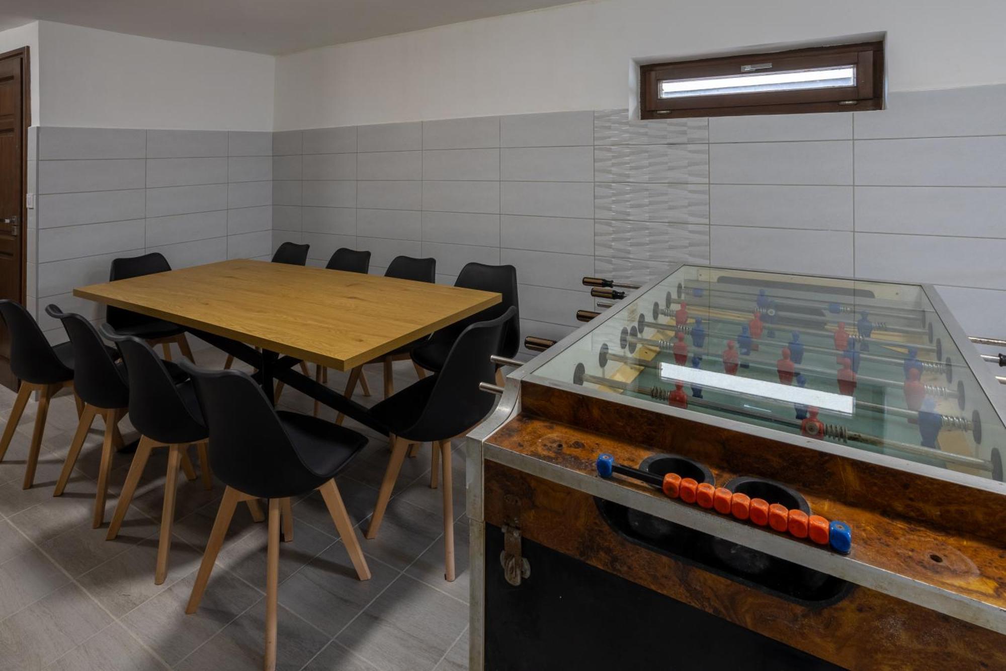 Rp Apartmanhaz Demjén Buitenkant foto
